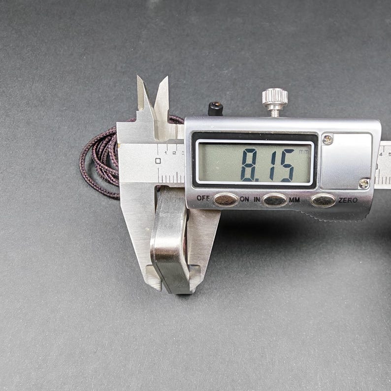 Hand-Painted Chenrezig Locket Thangka – Tibetan Gau Box Amulet Necklace