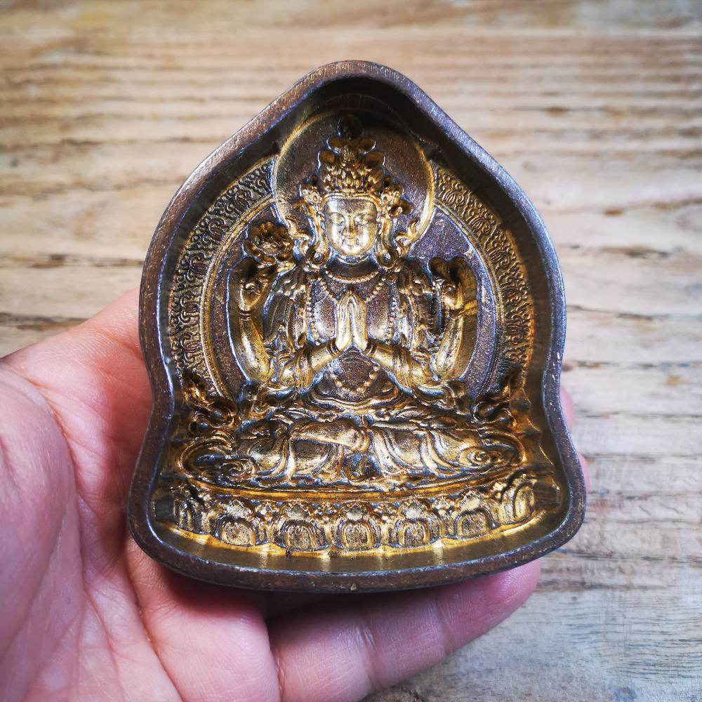 Chenrezig,Four Armed Padmapani Tsa Tsa Mold - Tibetan tsa tsa mold, size reference