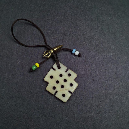Lucky Knot Amulet / Endless Knot Pendant - Handcarved Yak Bone Pendant - Keychain & Bang Hanging