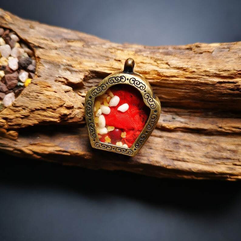 Gau Ghau Shrine, Altar Amulet Pendant - Gandhanra-ART