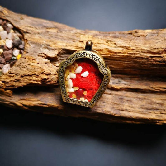 Gau Ghau Shrine, Altar Amulet Pendant - Gandhanra-ART