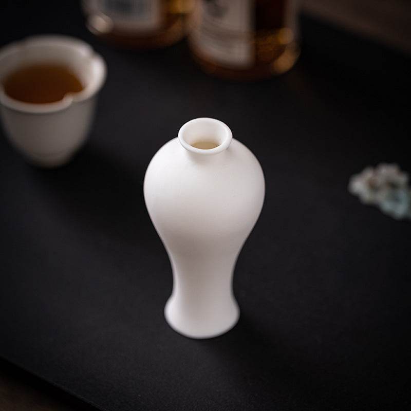 Ceramic Small Vase - Tibetan Buddhist statue, detailed view