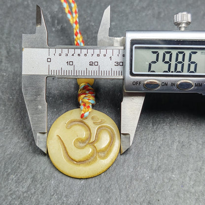 OM Pendant - Hand-carved Tibetan Amulet - Protective Charm for Keychain / Bag Hanging - 30mm