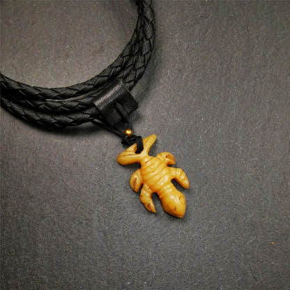 Bone Scorpion Amulet 1.2" - Tibetan Buddhist amulet, detailed view