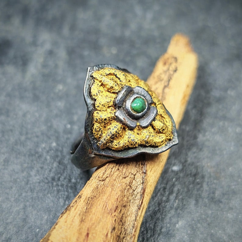 Tibetan Cross Vajra Ring Gold & Silver Gilding Adjustable Ring - Tibetan Buddhist vajra, detailed view