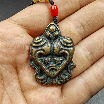 Lima Brass Amulet Double Shankha Divine Conch Badge - Tibetan Buddhist amulet, close-up detail