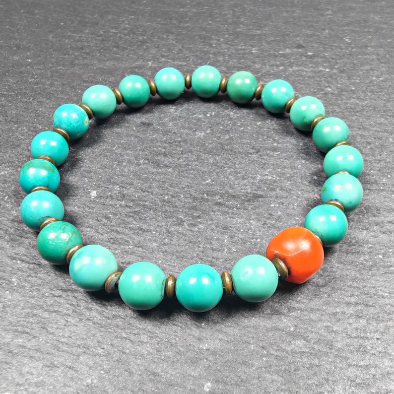 Turquoise Bracelet - Vintage Gemstone Beaded TIBETAN Wrist Mala - 8mm Beads - 21cm Perimeter - 16 Gram