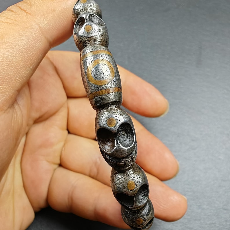 Unique Tibetan Citipati Skull Bangle,Cold Iron Cuff Bracelet,Protection Jewelry,Made of Cold Iron,Inlaid Copper