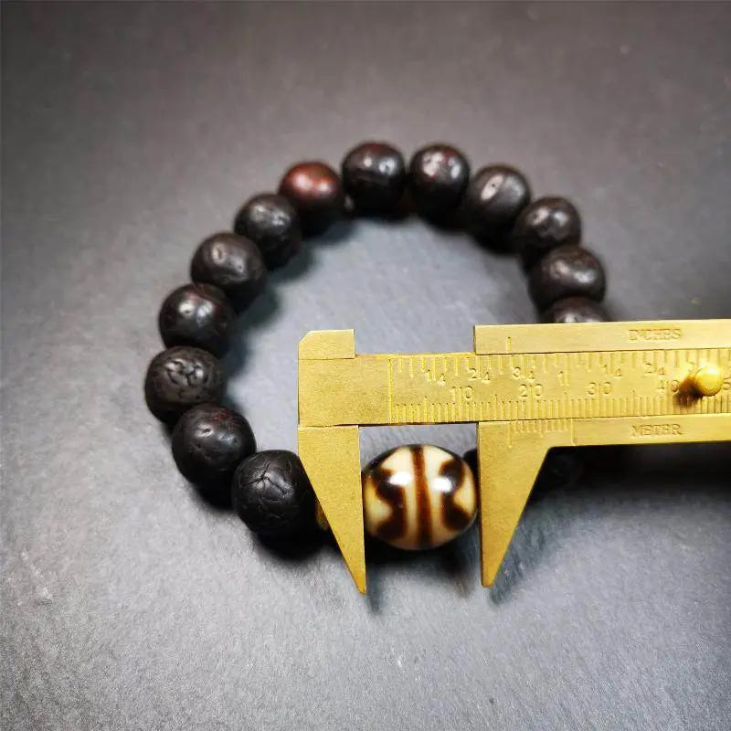 Tiger Tooth Dzi Bracelet - Tibetan dzi bead, view 10