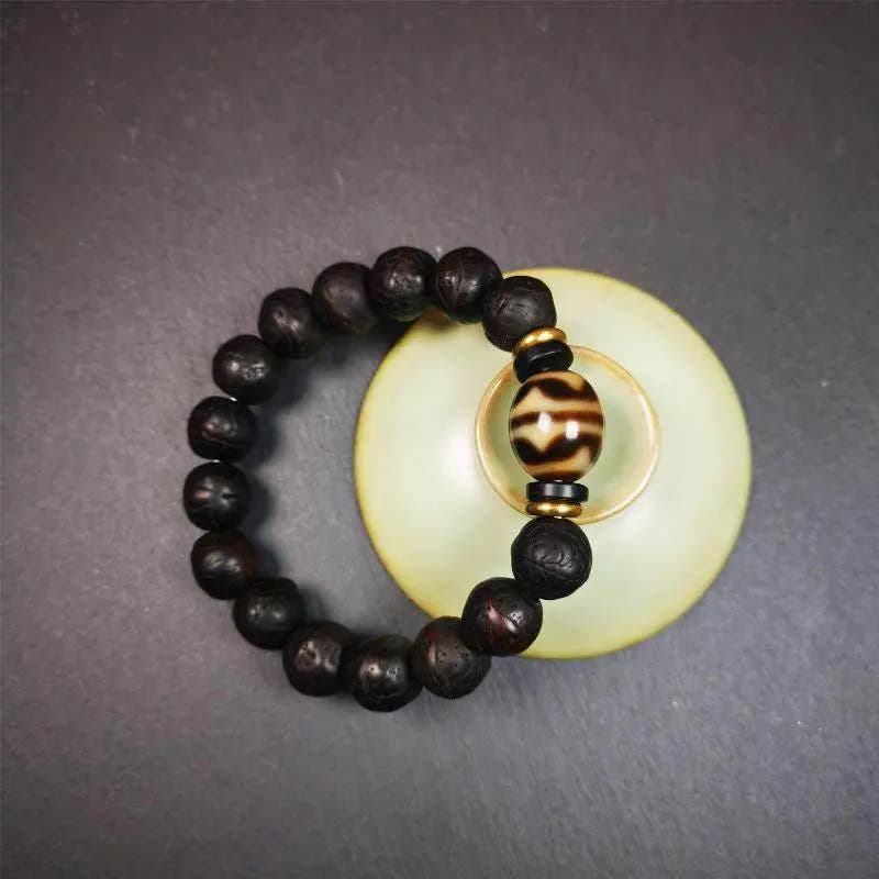 Tiger Tooth Dzi Bracelet - Tibetan dzi bead, view 7