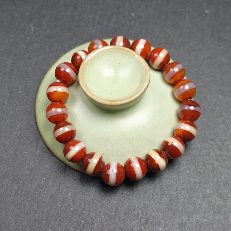 Unqiue Red Medicine Buddha Dzi Wrist Mala - Tibetan Agate Bracelet - Decades Old