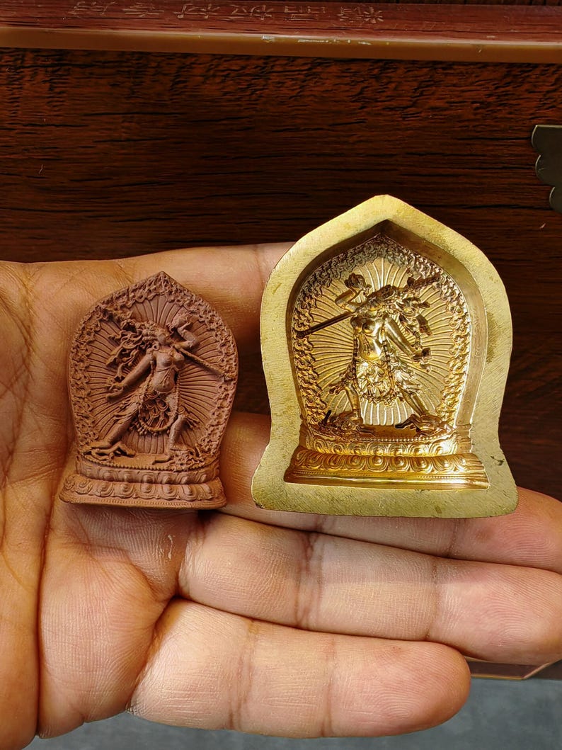 Vajrayogini/Narodakini/Dorje Naljorma/ Tsa Tsa Mold - 5cm Height - Tibetan tsa tsa mold, detailed view