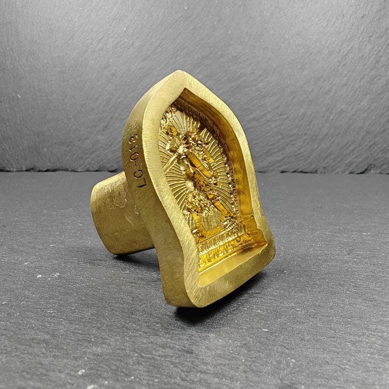 Vajrayogini Tsa Tsa Mold - 5cm Height: Tibetan Buddha Statue Maker for Ritual Sacred Art & Offering