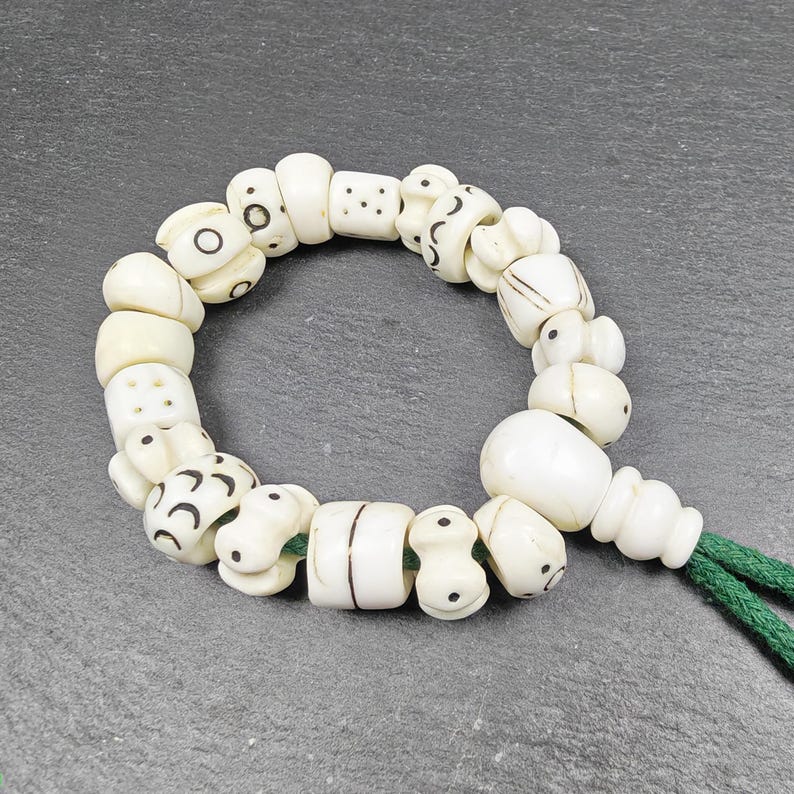 Vintage Tibetan Conch Shell Wrist Mala | 14mm Shankha Shell Prayer Beads Bracelet