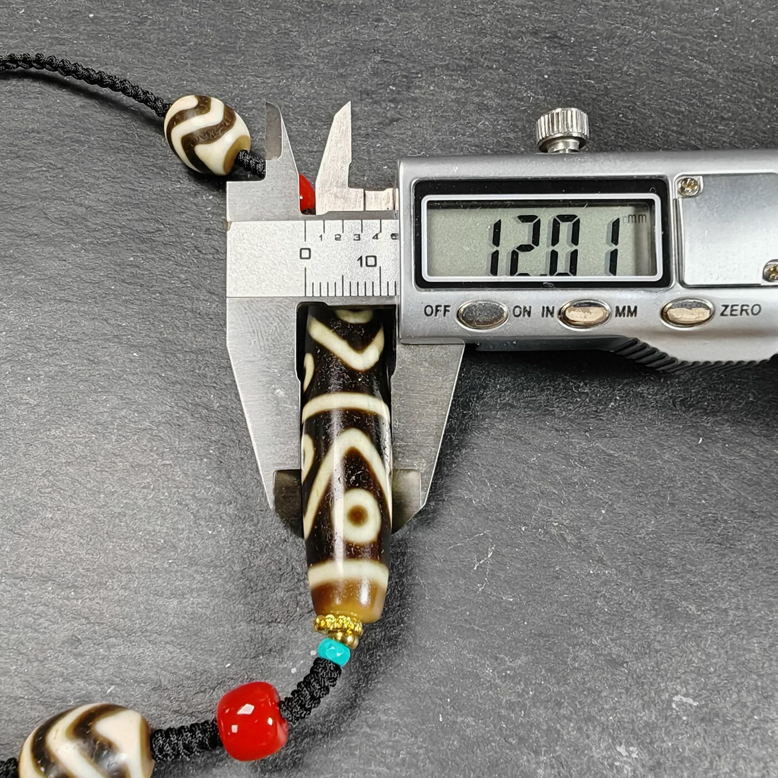 Vintage Wave 8 Eyes Dzi Bead Necklace | Tibetan Dzi Jewelry | Protection Charm for Prosperity | Spiritual Gift | 53*12mm