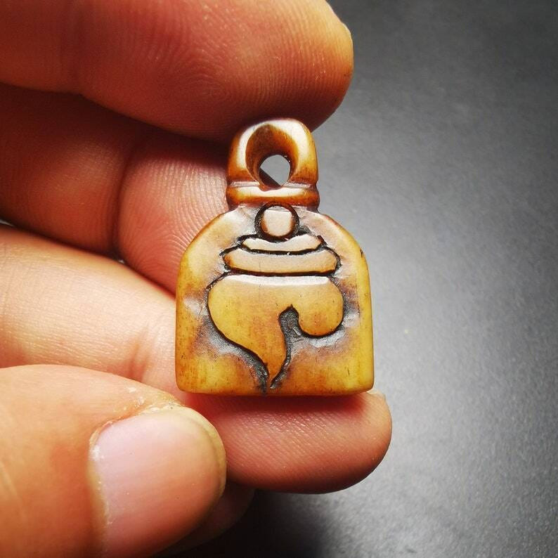 Amulet,Conch Pendant, Bead Counter Clip Pendant 1.0"×.0.7" - Tibetan Buddhist amulet, view 9