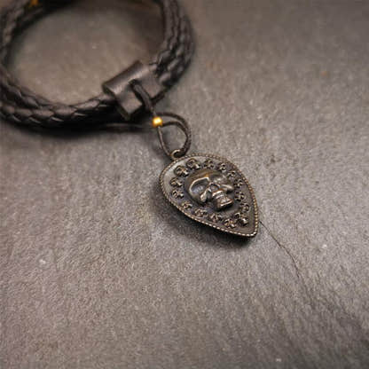 Skull Vajra Amulet 1.2" - Tibetan Buddhist amulet, view 4