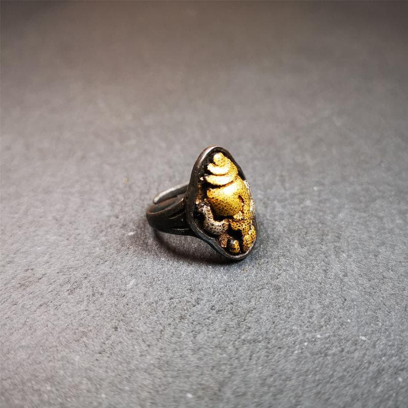 Gold Shankha Conch Ring 0.87" - Tibetan Buddhist art, view 9