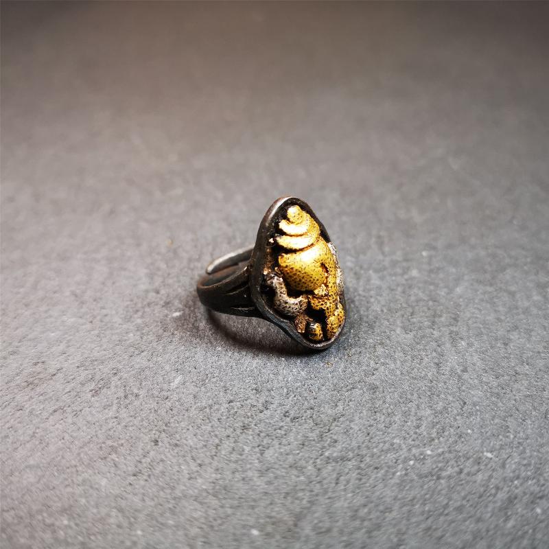 Gold Shankha Conch Ring 0.87" - Tibetan Buddhist art, view 9