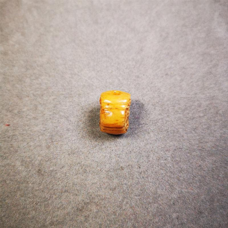 Lucky Knot Bead Amulet 0.63" - Tibetan Buddhist amulet, view 7