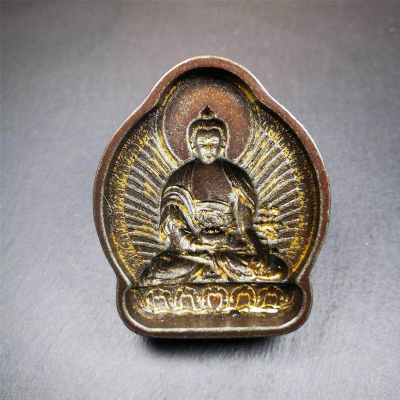 Shakyamuni Tsa Tsa Mold - Tibetan tsa tsa mold, close-up detail