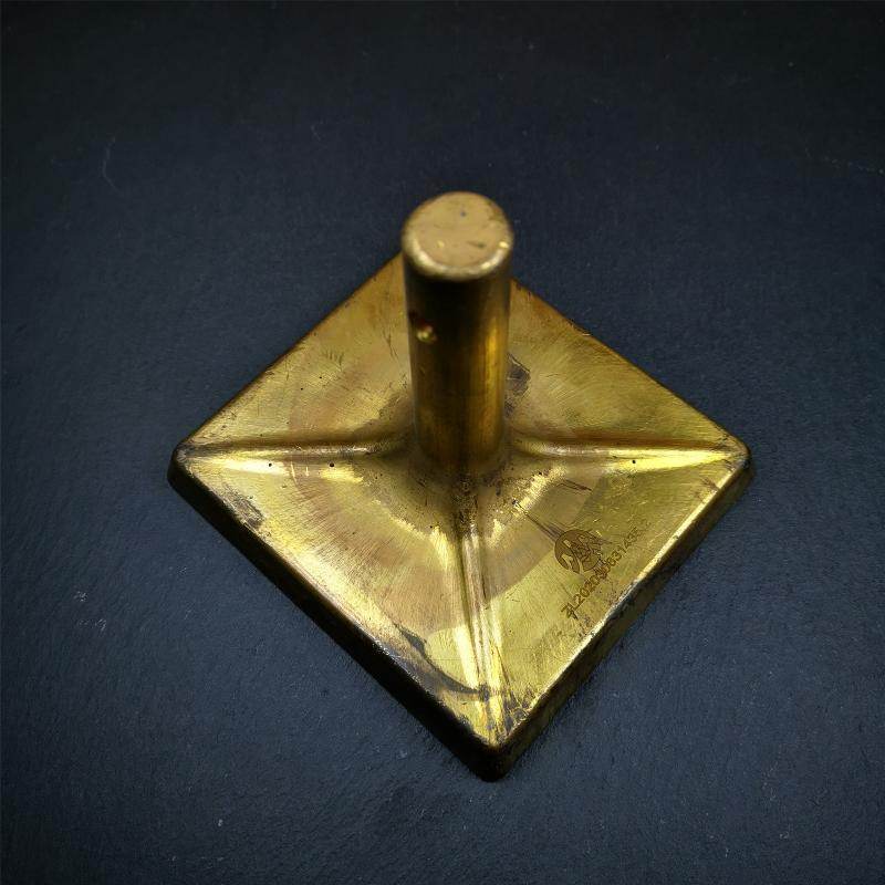 25 Akshobhya, Big Tsa Tsa Mold - Tibetan tsa tsa mold, detailed view