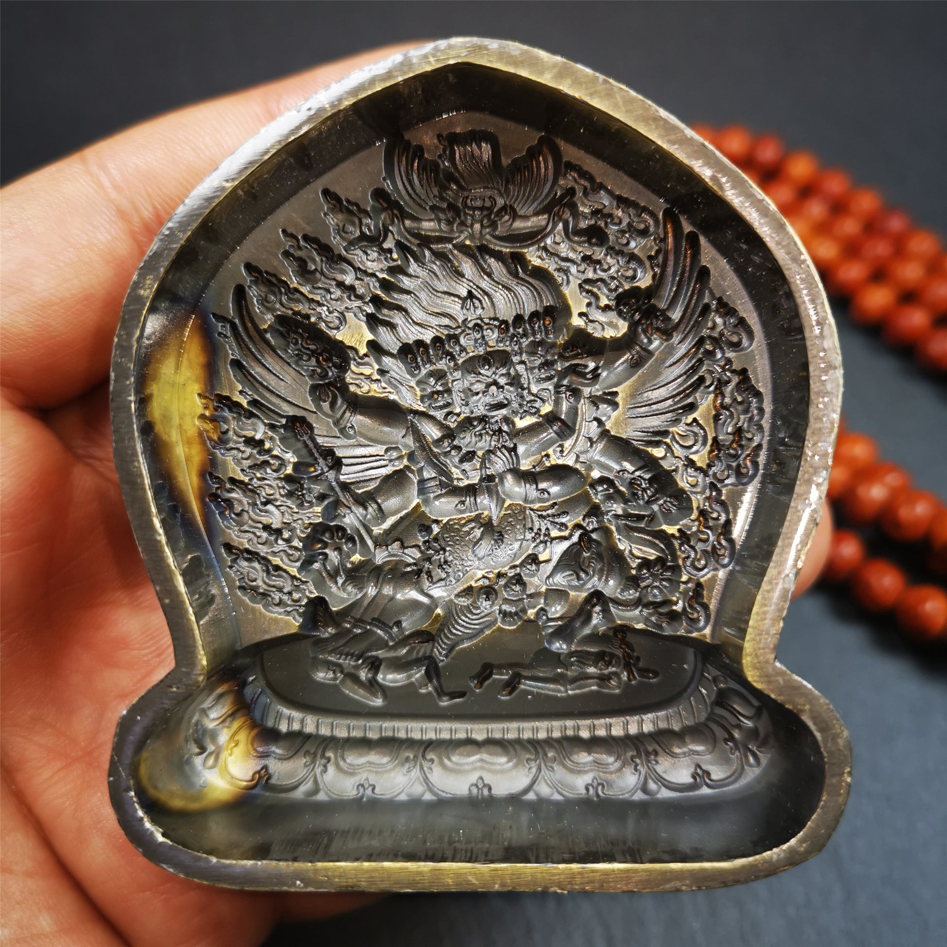 This Vajrakilaya Tsa-Tsa is made by Tibetan craftsmen in Hepo Town, Baiyu County. It is made of brass,yellow color,the shaple is Vajrakilaya,about 2.8inches height. With this mold, you can use clay to make your own Buddha statue.