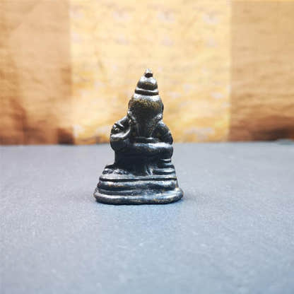 Yellow Jambhala 1.97" - Tibetan Buddhist statue, size reference