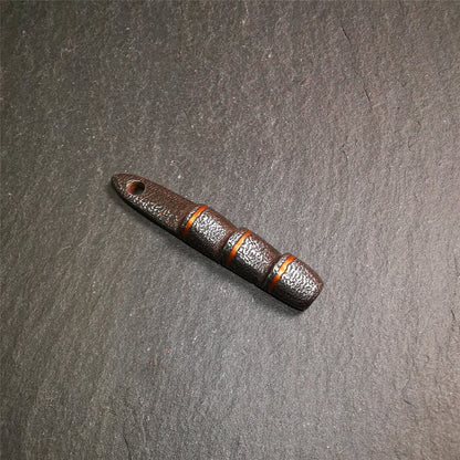 This unique Ladder pendant is made by Tibetan craftsmen. It is made of cold iron and copper, black color,the shape is Tibetan Ladder of Heaven,length is 53mm. You can make it into a pendant,keychain, or just put it on your desk,as an ornament.