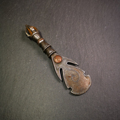 This old kartika is handmade by Tibetan craftsmen in 2000s. Its upper part is a half vajra, and the lower part is a kartika, made of cold iron,copper wire inlaid, carved cloud pattern