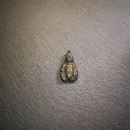 Old Scorpion Guru Amulet 0.95" - Tibetan Buddhist amulet, view 7