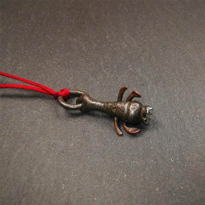 Scorpion Guru Amulet 1.26" - Tibetan Buddhist amulet, close-up detail