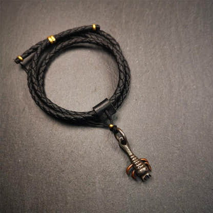 Scorpion Guru Amulet 1.26" - Tibetan Buddhist amulet, detailed view
