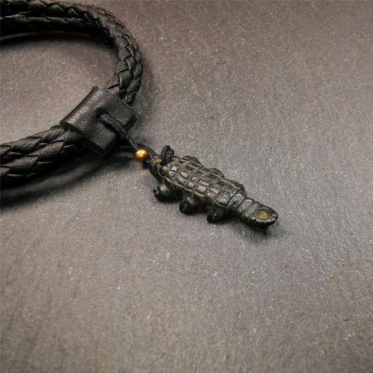 This unique obsidian carved Scorpion Guru pendant is made by Tibetan craftsmen in Hepo Township, Baiyu County, the birthplace of the famous Tibetan handicrafts. It's made of obsidian,black color,1.2 inch height. You can make it into necklace,or mala pendant.