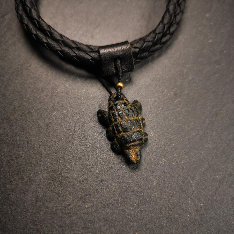 Obsidian Scorpion Amulet 1.1" - Tibetan Buddhist amulet, view 4