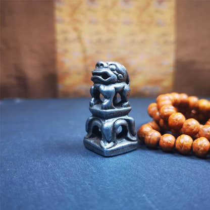 Snow Lion Seal,Kalachakra Pattern - Tibetan Buddhist art, close-up detail