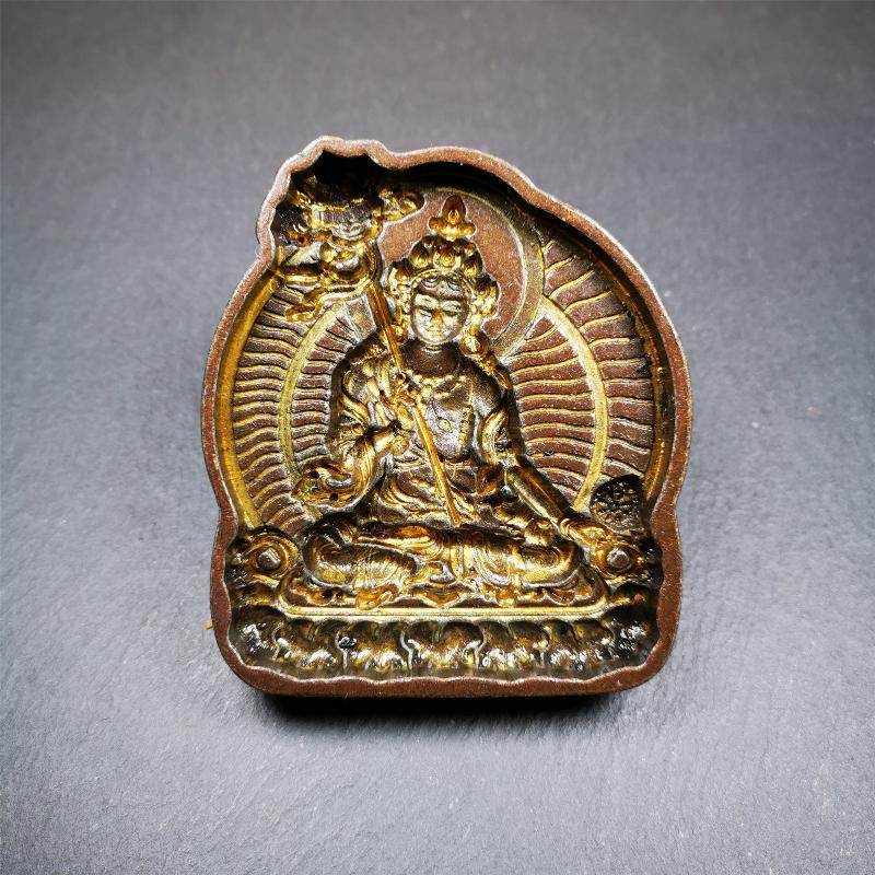 Usnisa Sitatapatra,Great White Parasol Tsa Tsa Mold - Tibetan tsa tsa mold, close-up detail