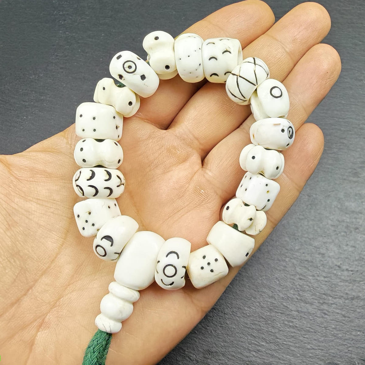 Tibetan Conch Shell Wrist Mala Bracelet - Tibetan Buddhist mala beads, view 7