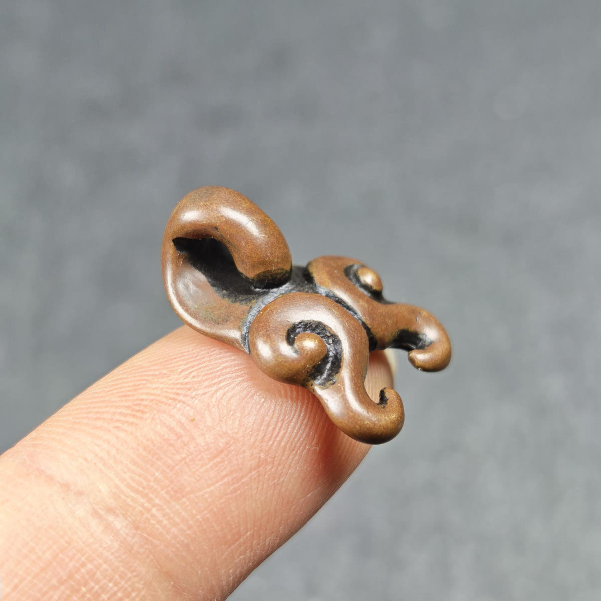 Scorpion Guru Amulet of Padmasambhava - Tibetan Buddhist amulet, view 7