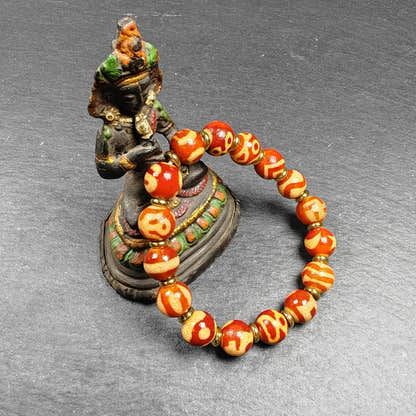 Authentic Tibetan Fire Agate Darlo Dzi Wrist Mala - Tibetan Buddhist mala beads, close-up detail