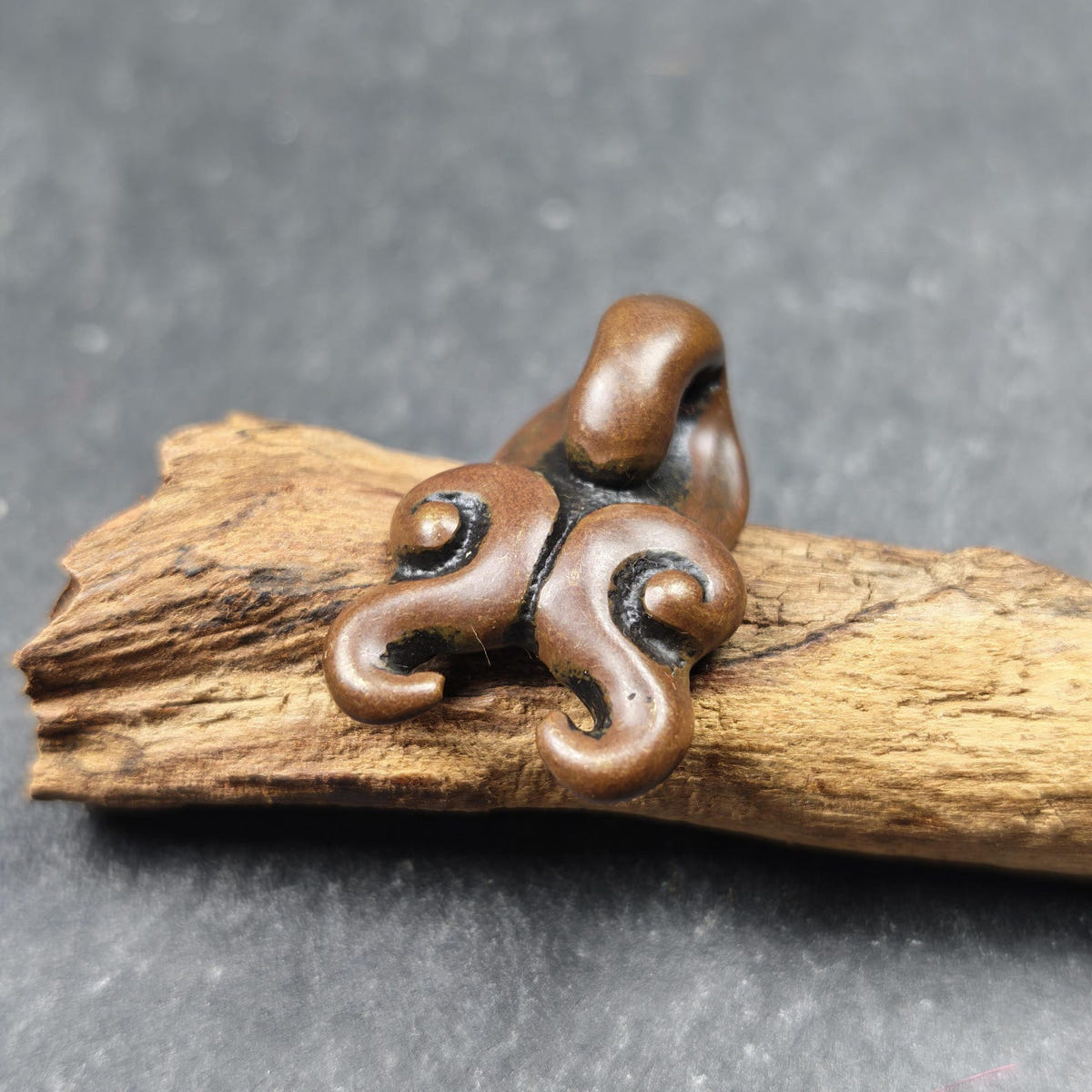 Scorpion Guru Amulet of Padmasambhava - Tibetan Buddhist amulet, view 8