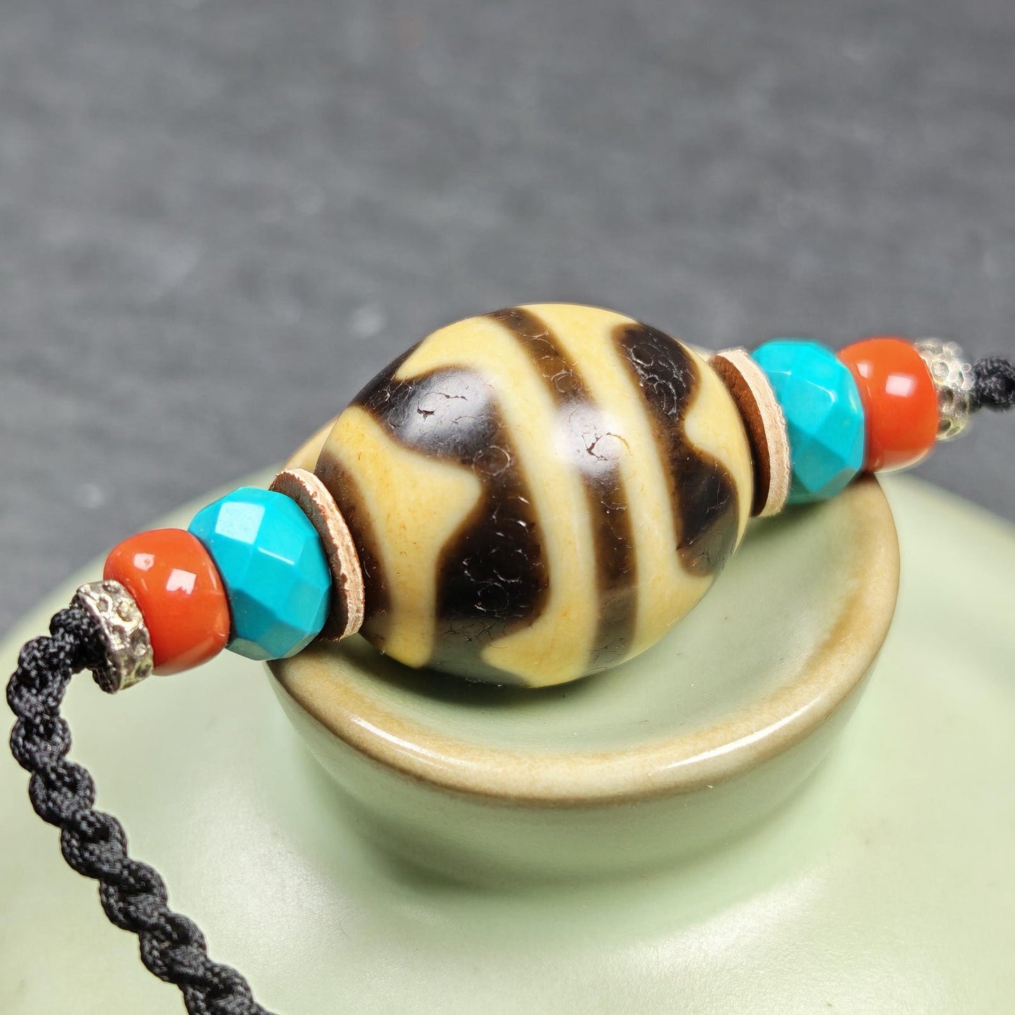 Tiger Tooth Dzi Bead Collarbone Pendant Necklace 20*18mm