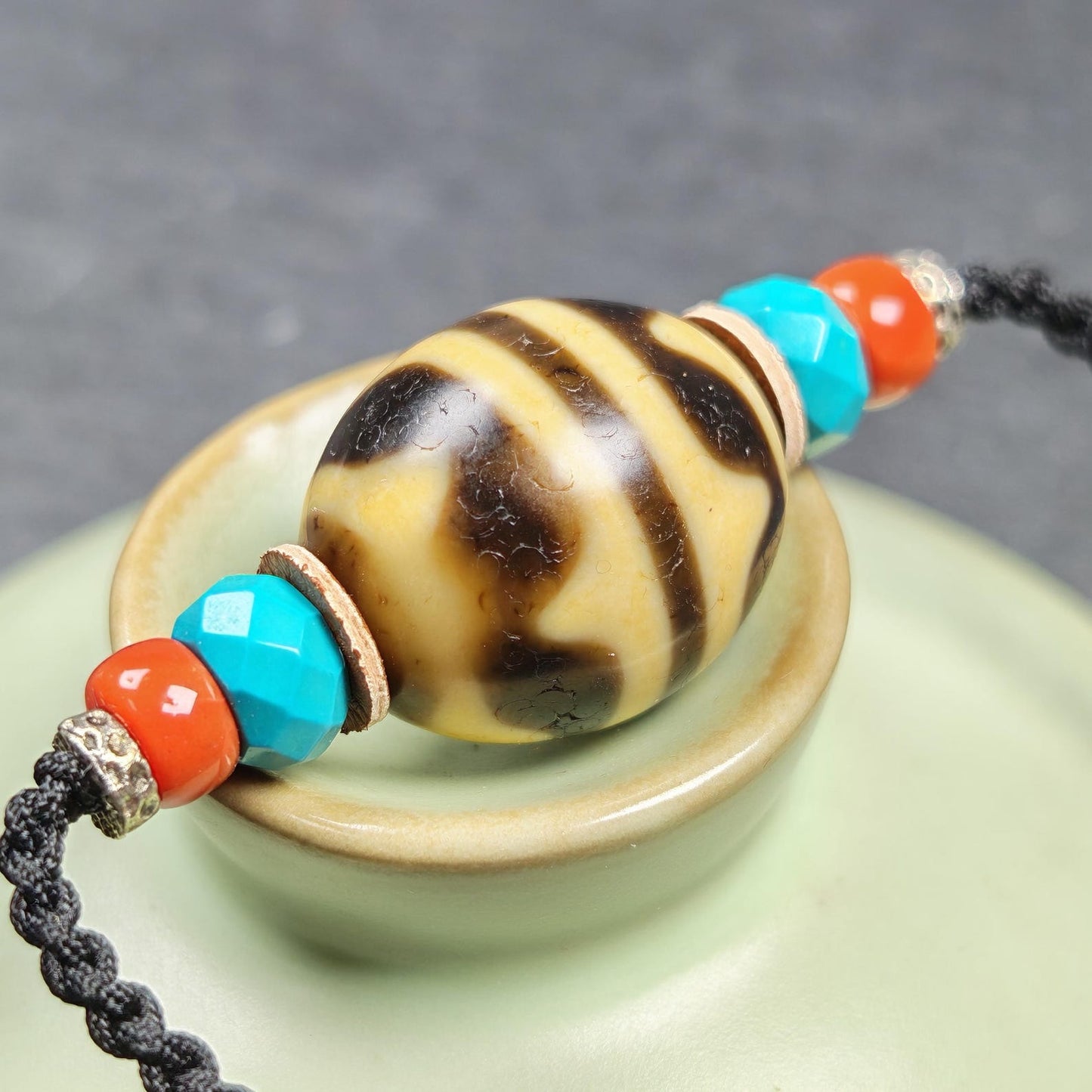Tiger Tooth Dzi Bead Collarbone Pendant Necklace 20*18mm