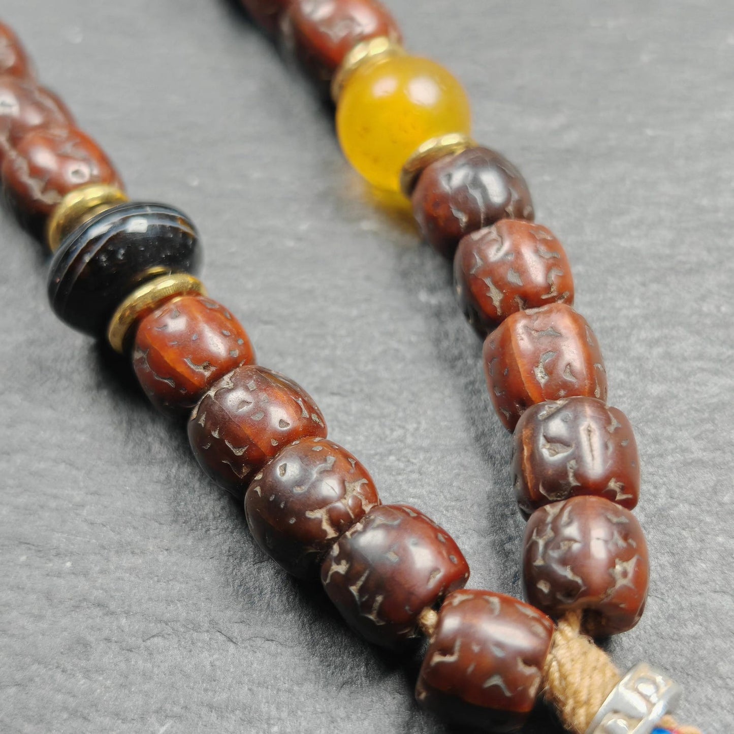 Authentic 8mm Rudraksha Wrist Mala Bracelet | Old Tibetan Rosary