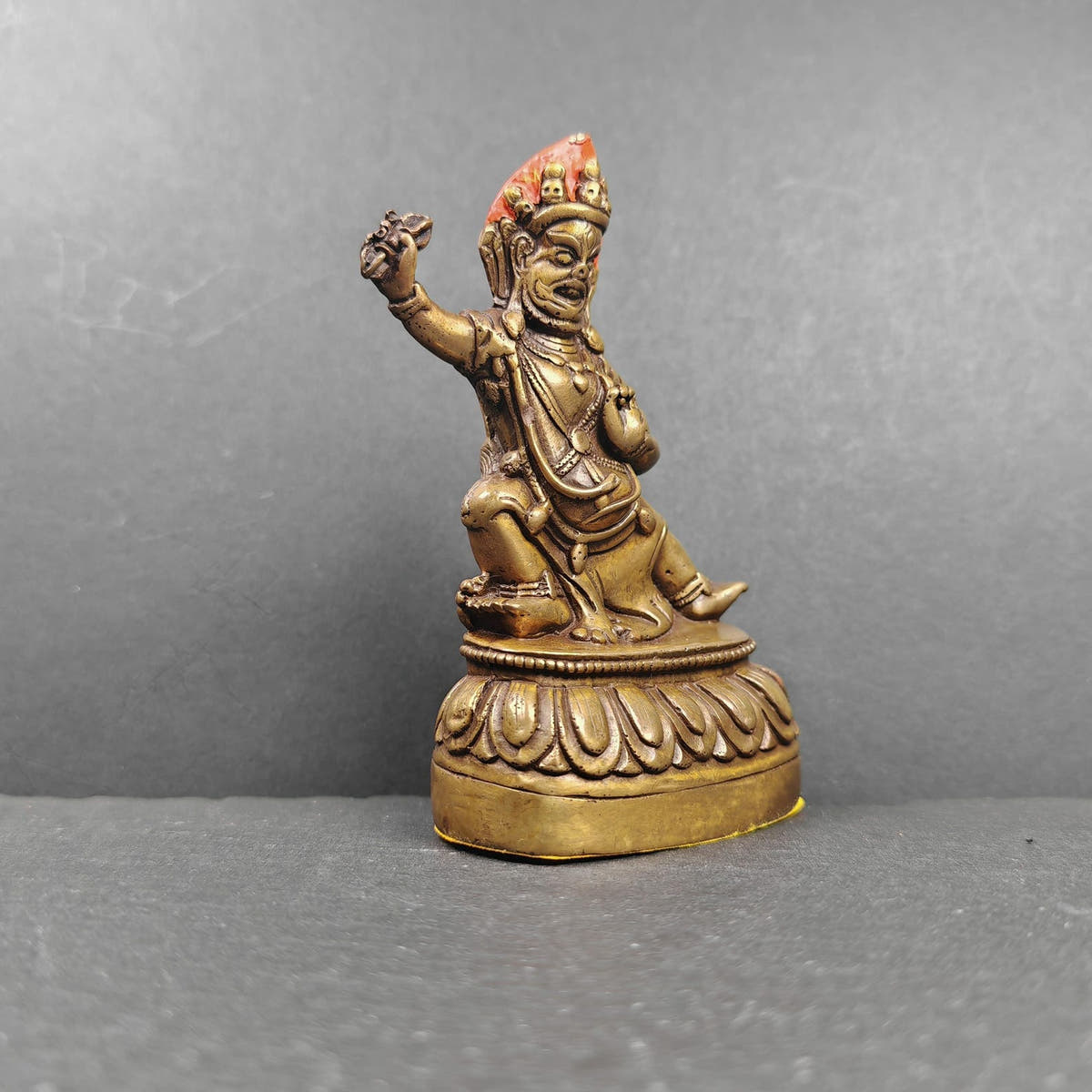 Vajrapani - Scared Tibetan Statue 40 Years Old 11cm Height - Tibetan Buddhist statue, close-up detail