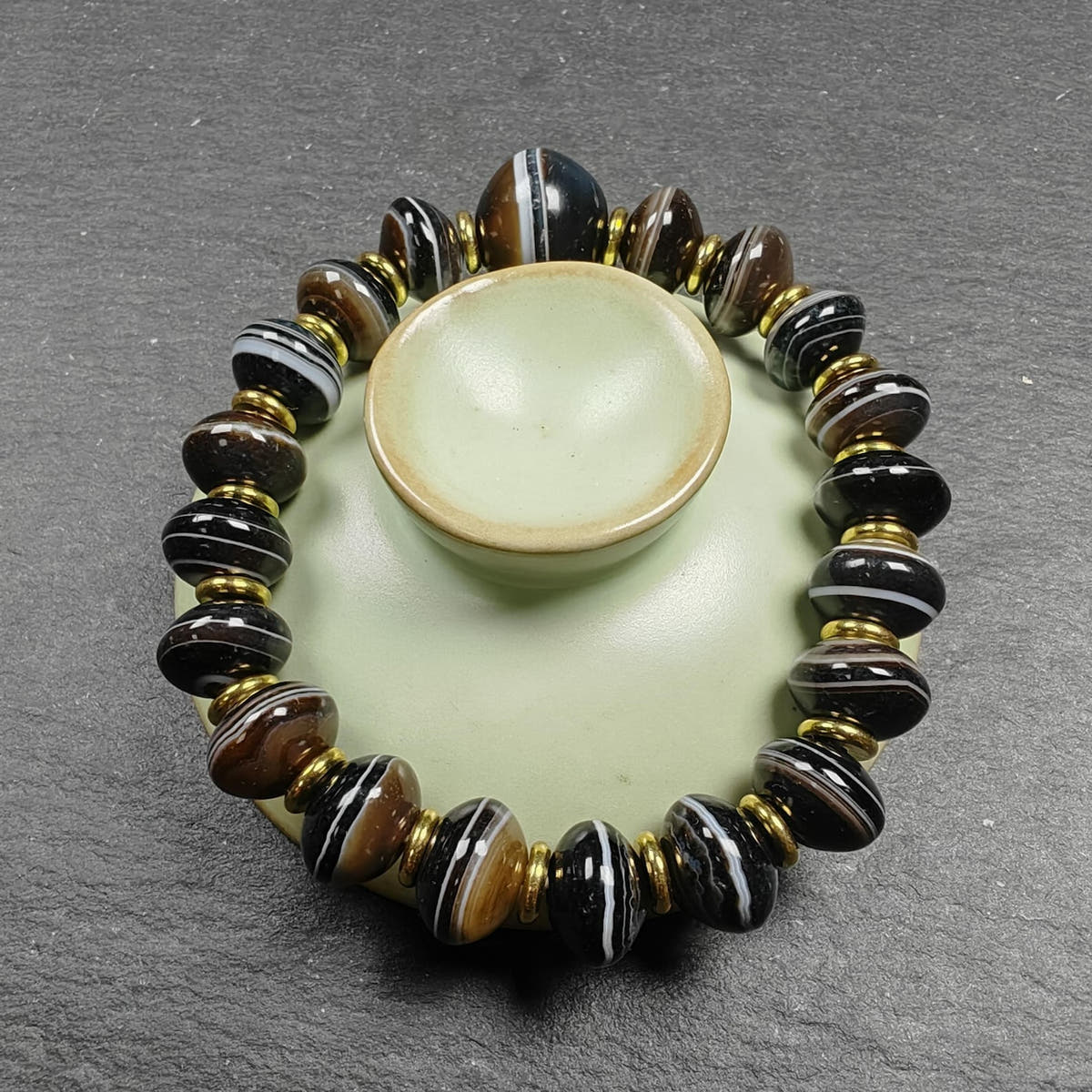 Tibetan Dzi Wrist Mala Medicine Buddha Dzi Bracelet - Tibetan Buddhist mala beads, close-up detail