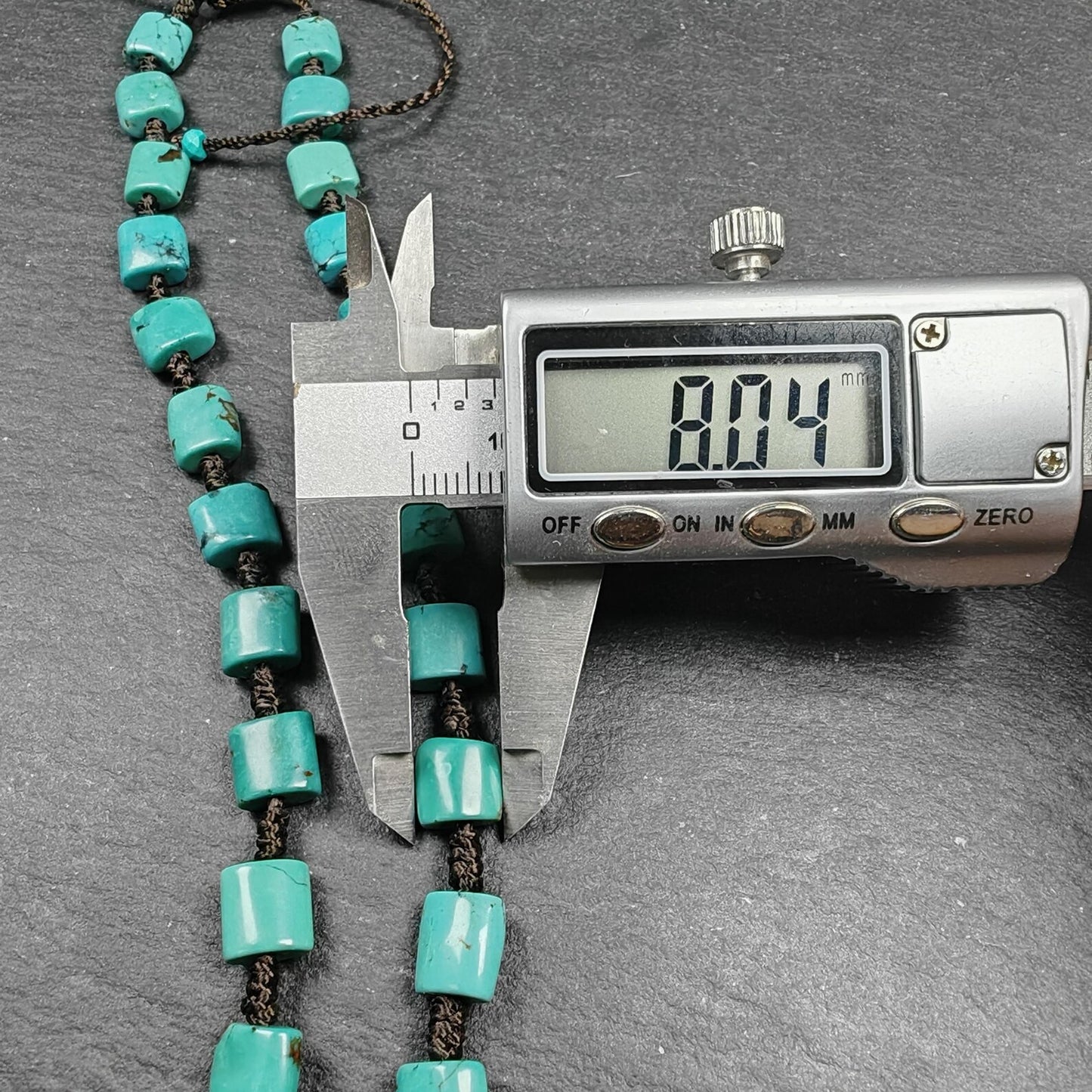 Turquoise Beads Necklace for Woman - 33cm Length