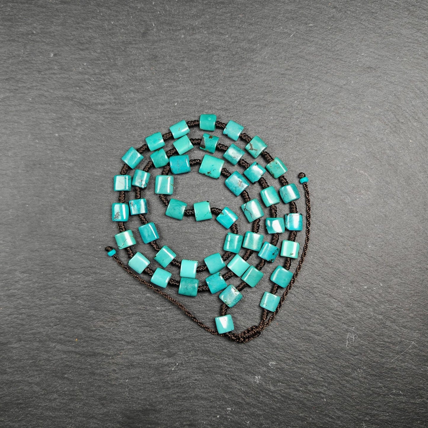 Turquoise Beads Necklace for Woman - 33cm Length