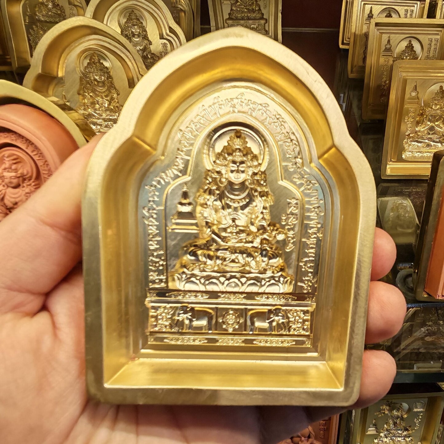 Bordered Akshobhya Tsa Tsa Mold
