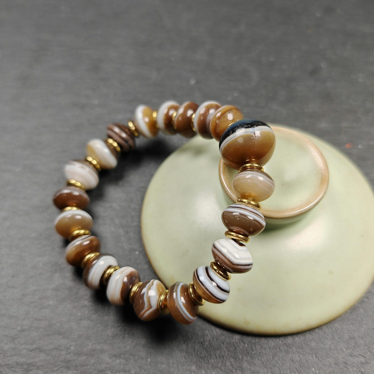 Authentic Tibetan Dzi Wrist Mala Medicine Buddha Bracelet - Tibetan Buddhist mala beads, close-up detail